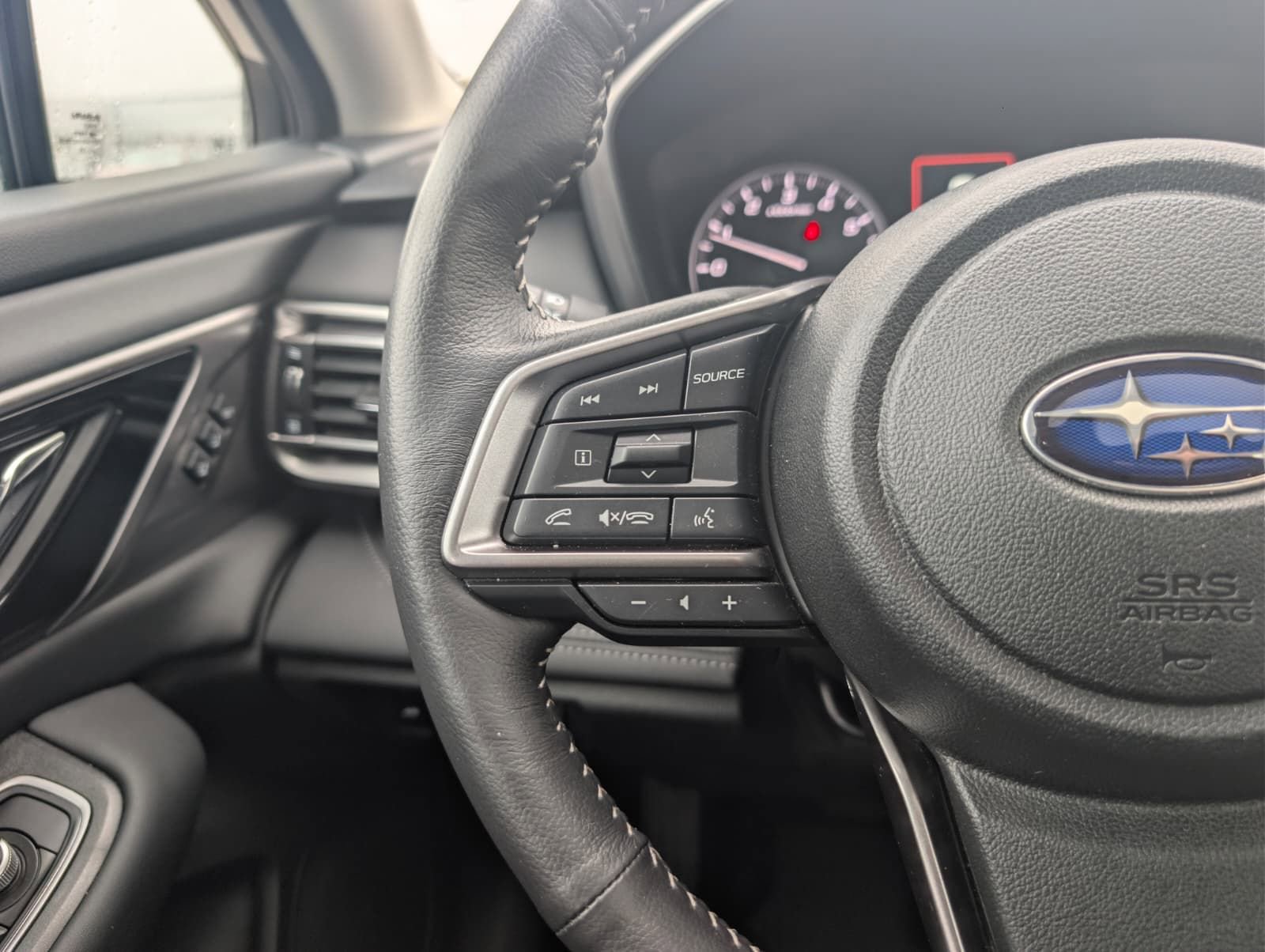 Certified 2025 Subaru Legacy Limited image 17