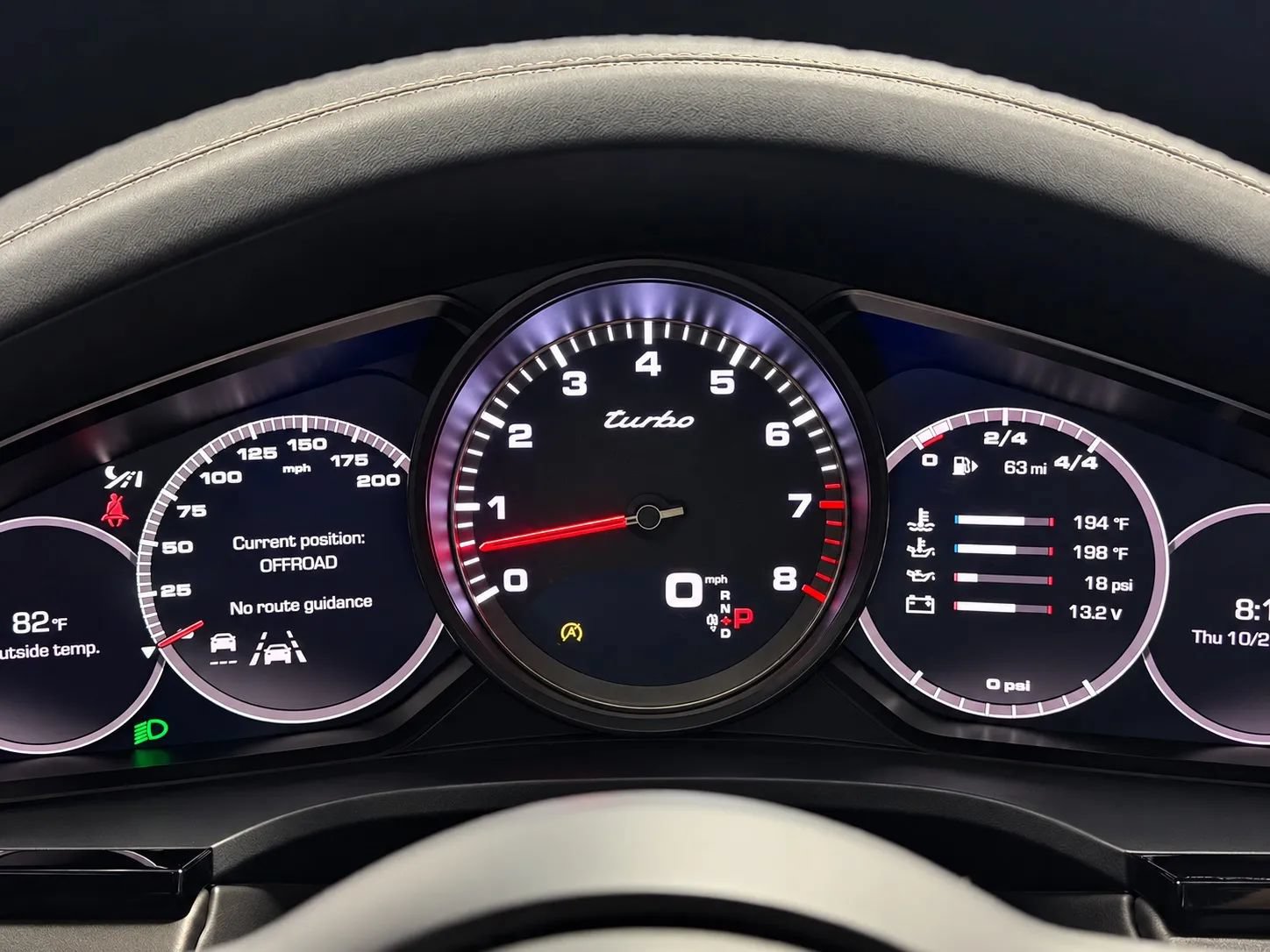 Used 2020 Porsche Cayenne Turbo AWD/4WD image 30
