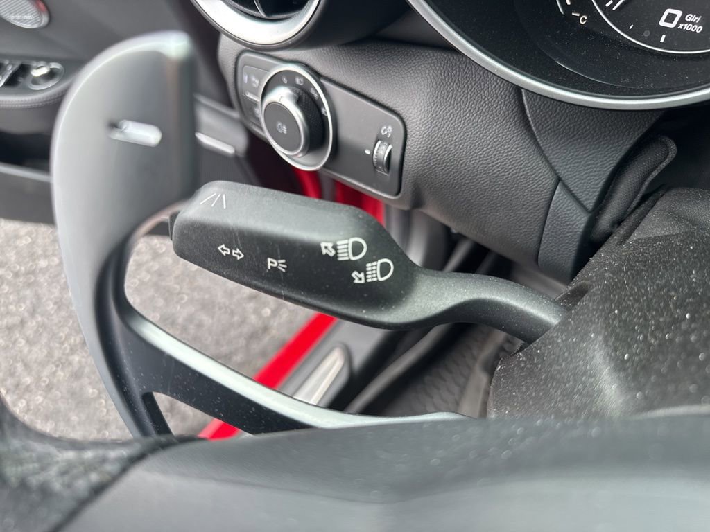 Used 2022 Alfa Romeo Giulia Veloce image 33