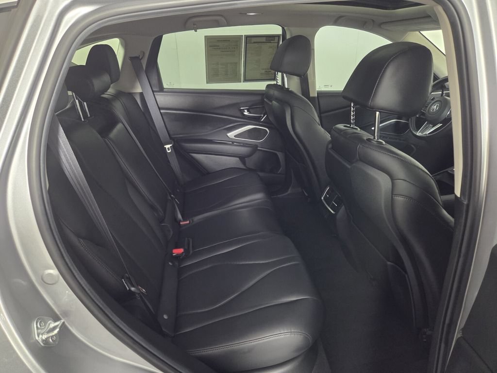 Used 2024 Acura RDX SH-AWD image 30