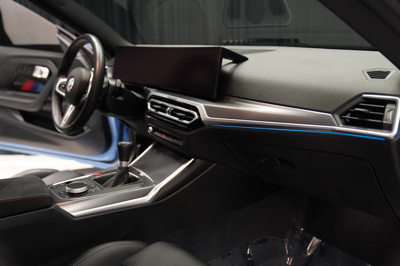 Used 2024 BMW M2 w/ Lighting Package image 5