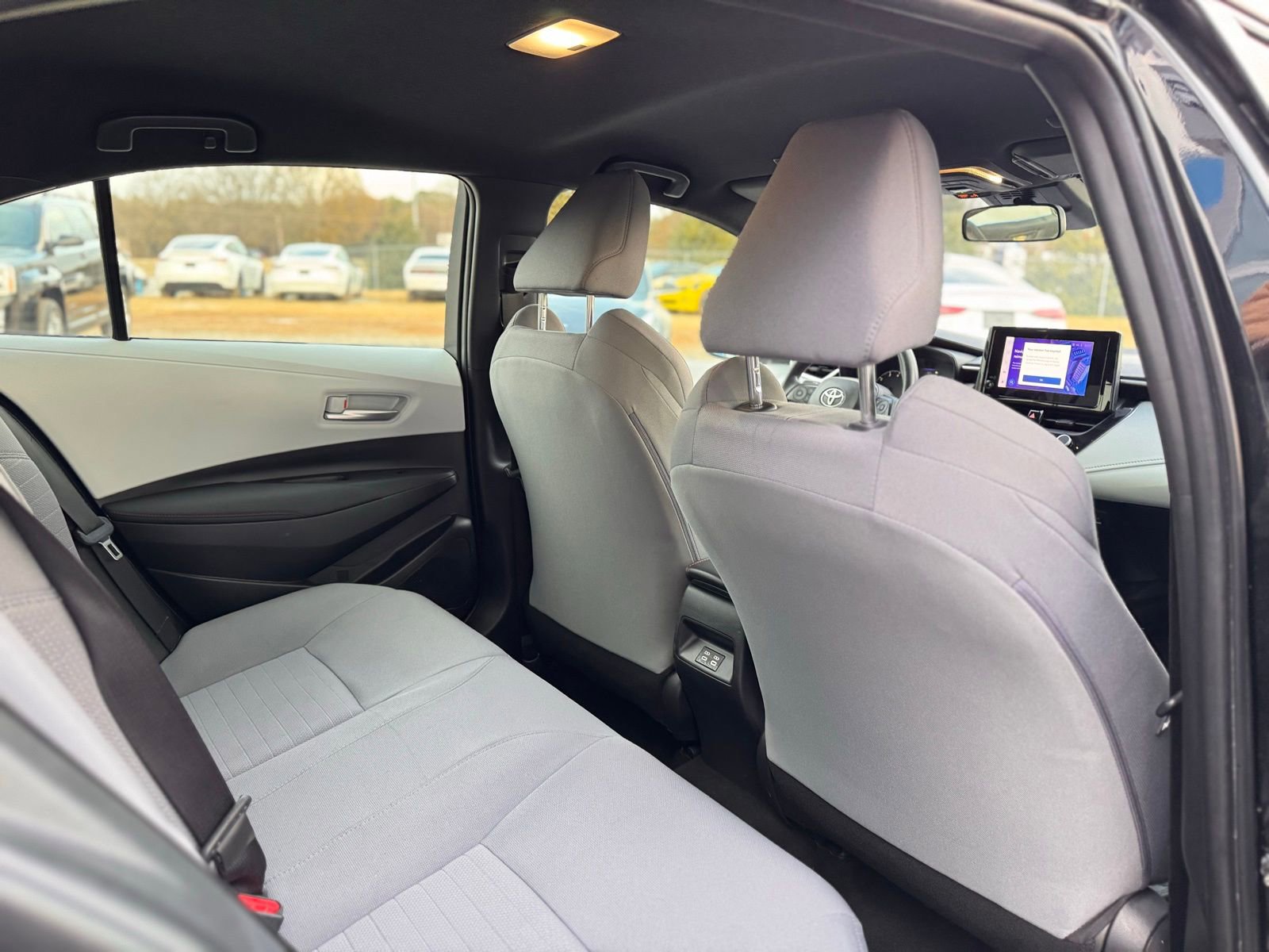 Used 2023 Toyota Corolla SE image 16