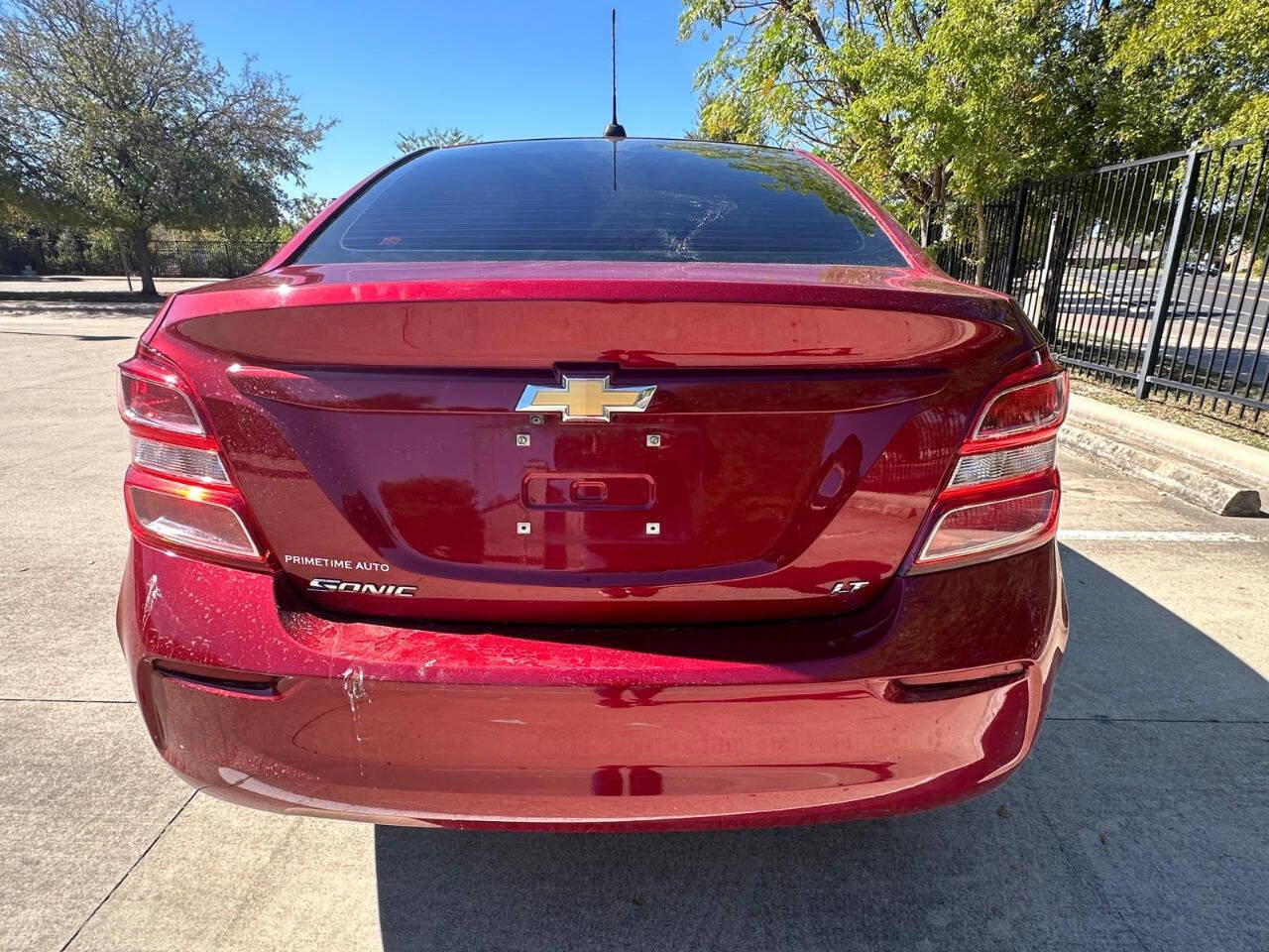 Used 2019 Chevrolet Sonic LT w/ Convenience Package image 4