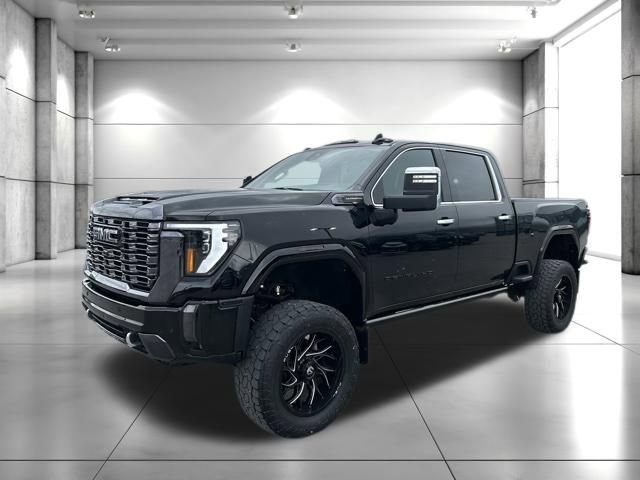 Used 2024 GMC Sierra 3500 Denali Ultimate AWD/4WD image 3