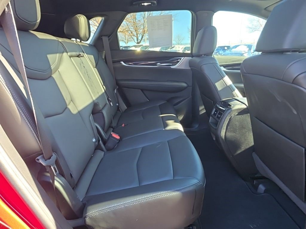 Certified 2023 Cadillac XT5 Premium Luxury w/ Technology Package image 17