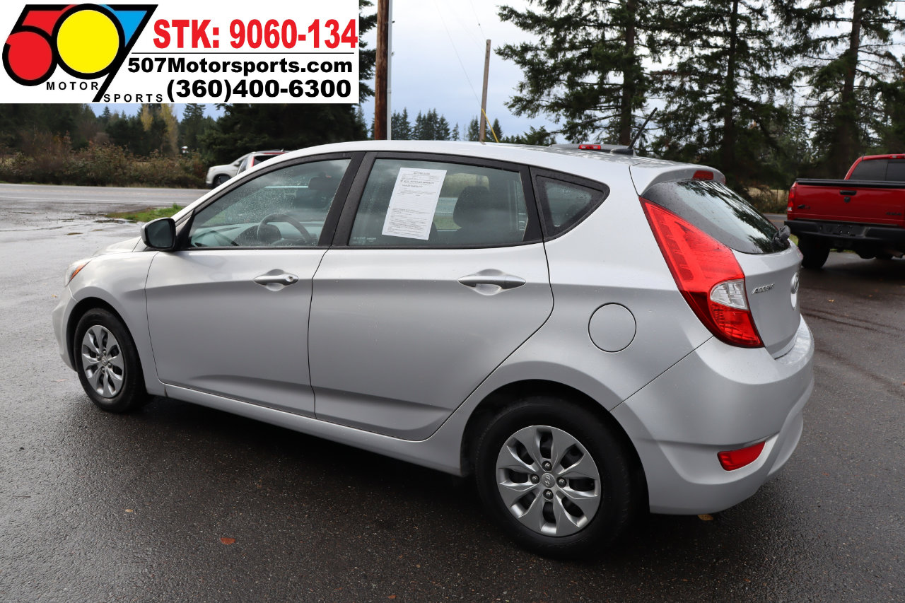 Used 2017 Hyundai Accent SE image 6