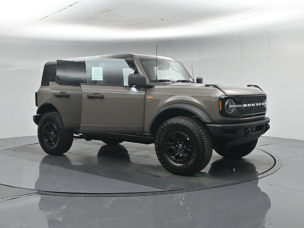 New 2026 Ford Bronco Badlands AWD/4WD image 32