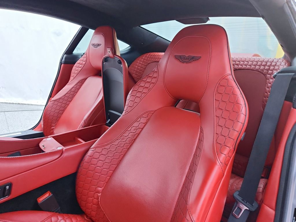Used 2014 Aston Martin Vanquish Coupe image 20