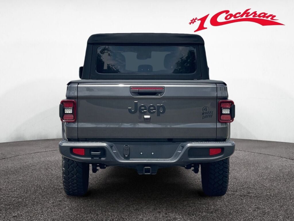Used 2024 Jeep Gladiator Sport AWD/4WD image 25