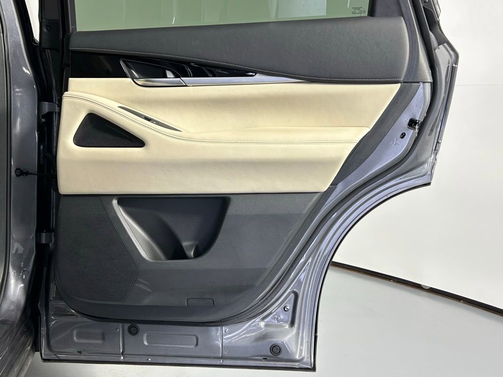 Used 2023 INFINITI QX60 Pure image 13