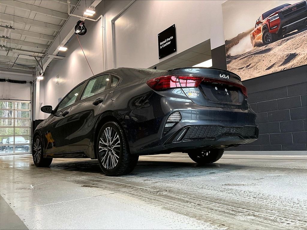 Used 2023 Kia Forte GT-Line w/ GT-Line Premium Package image 6