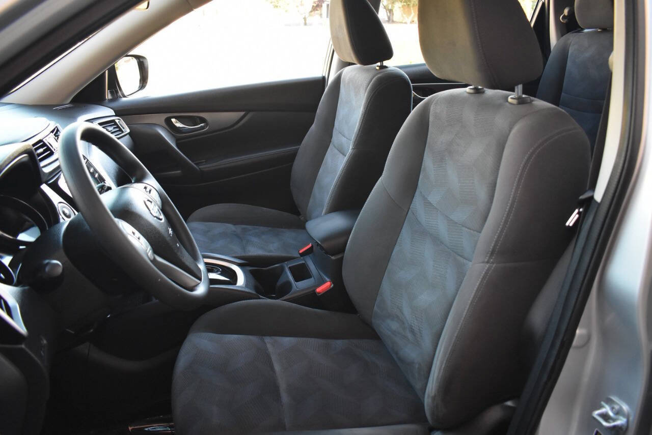 Used 2015 Nissan Rogue SV AWD/4WD image 28