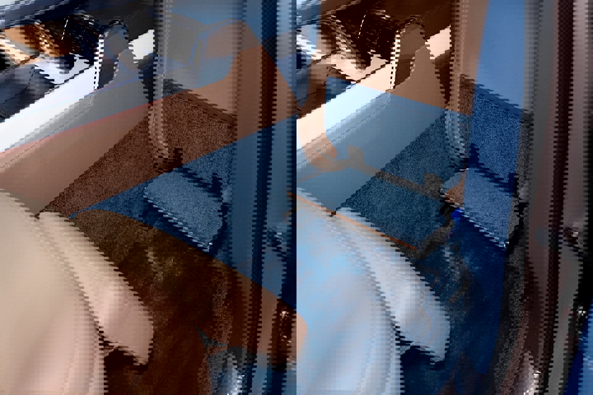 Used 2023 Land Rover Range Rover SV image 32