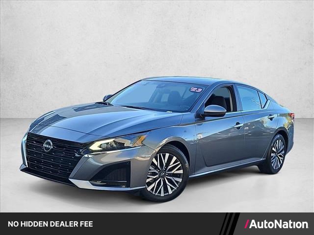 Used 2023 Nissan Altima 2.5 SV w/ SV Premium Package FWD image 1