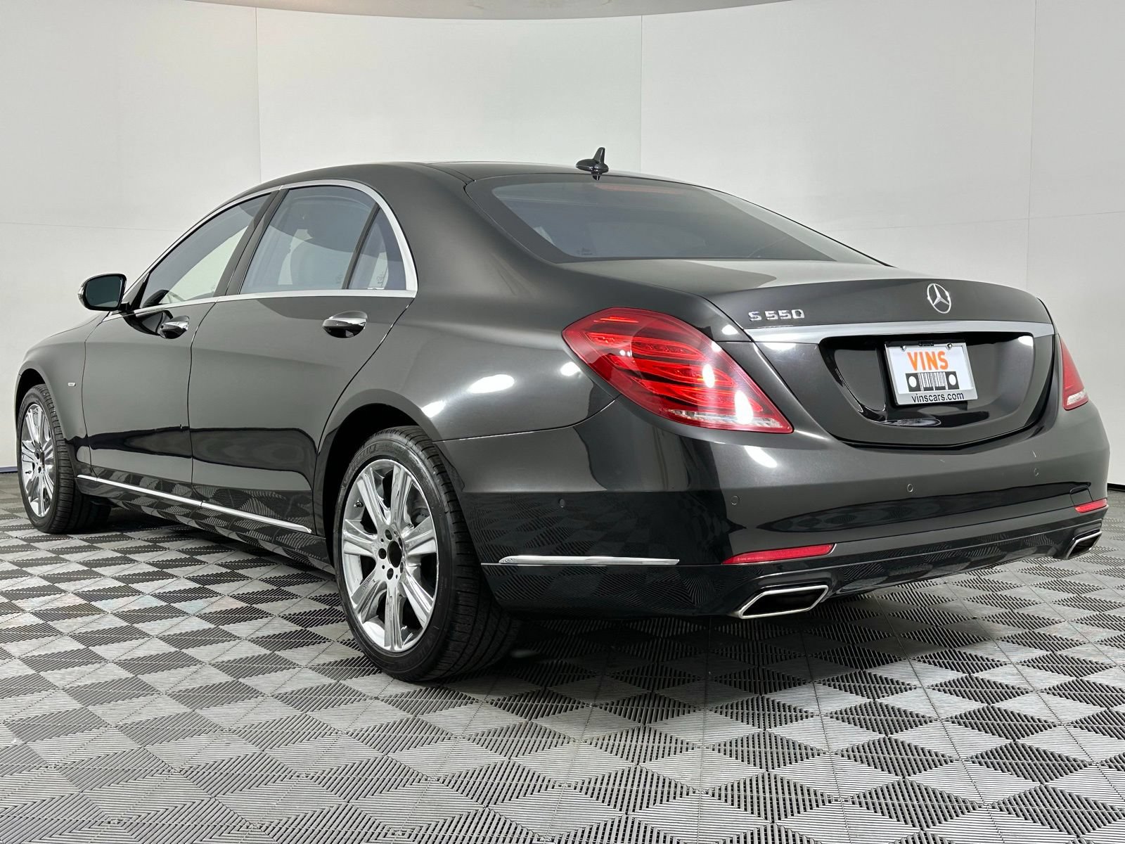 Used 2014 Mercedes-Benz S 550 Sedan w/ Edition 1 Package image 14