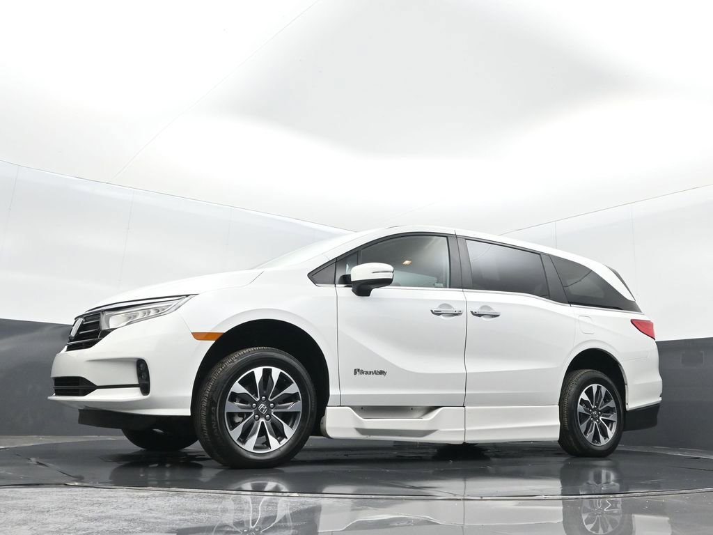 Used 2024 Honda Odyssey EX-L image 11