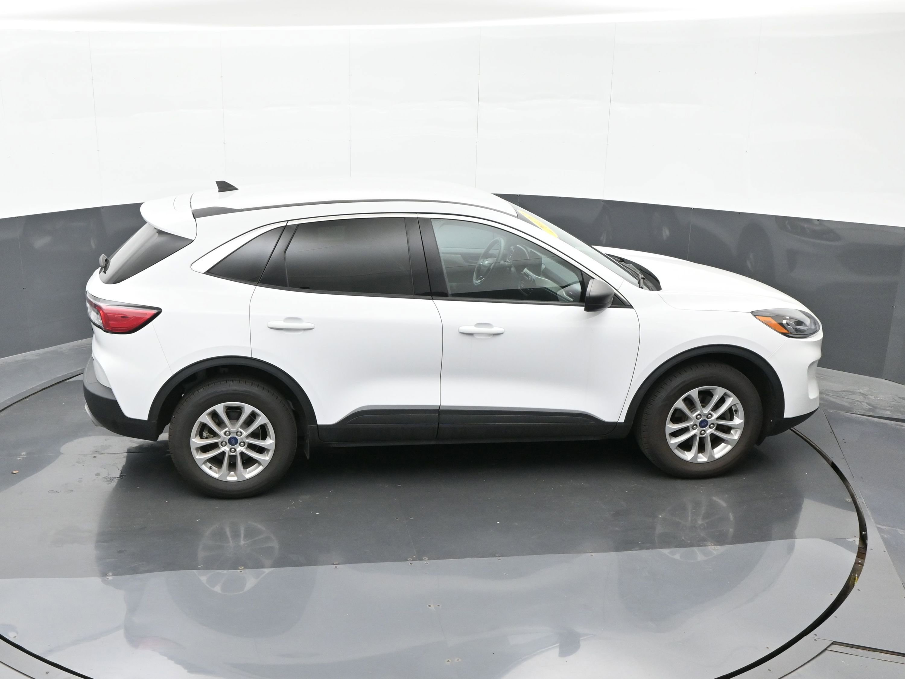 Used 2022 Ford Escape SE w/ Convenience Package image 36