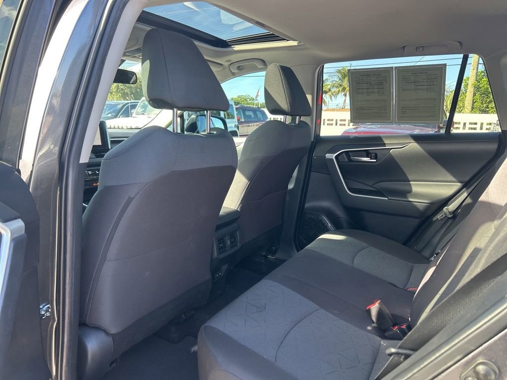 Used 2023 Toyota RAV4 XLE image 33