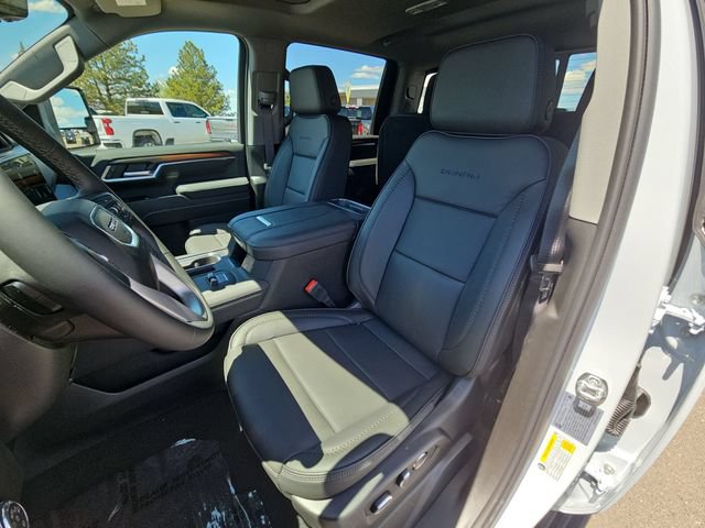 New 2026 GMC Sierra 2500 Denali w/ Denali Reserve Package AWD/4WD image 17