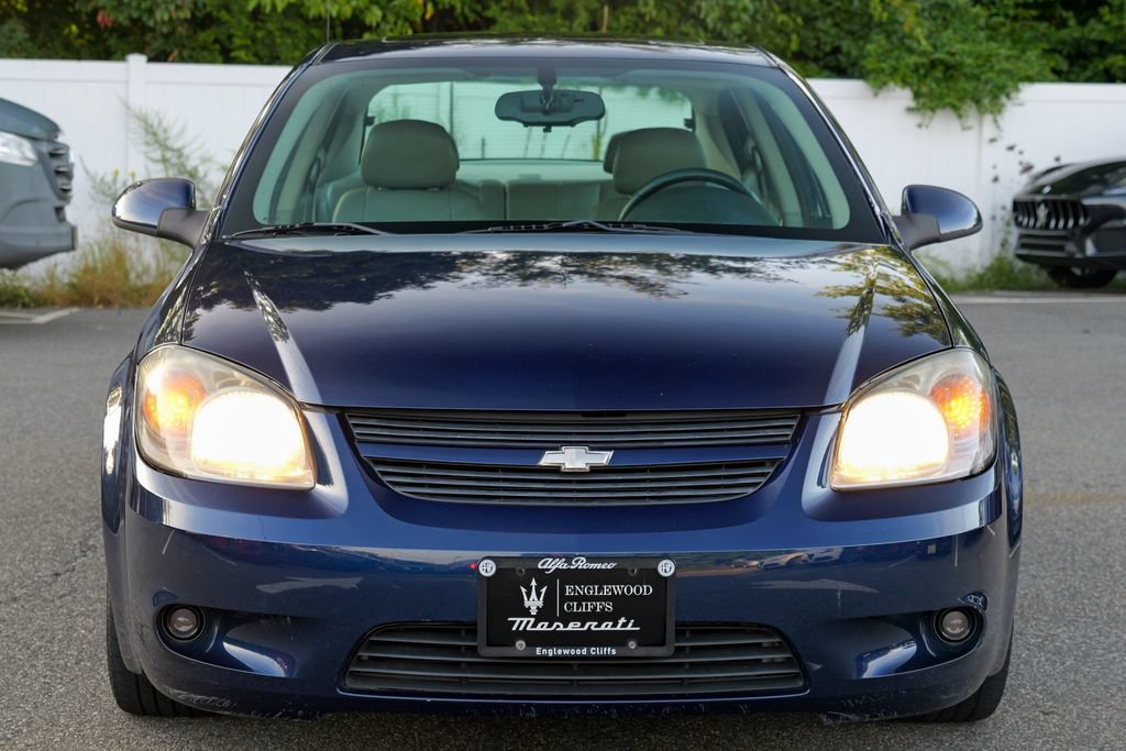 Used 2009 Chevrolet Cobalt LT w/ Preferred Equipment Group FWD image 2