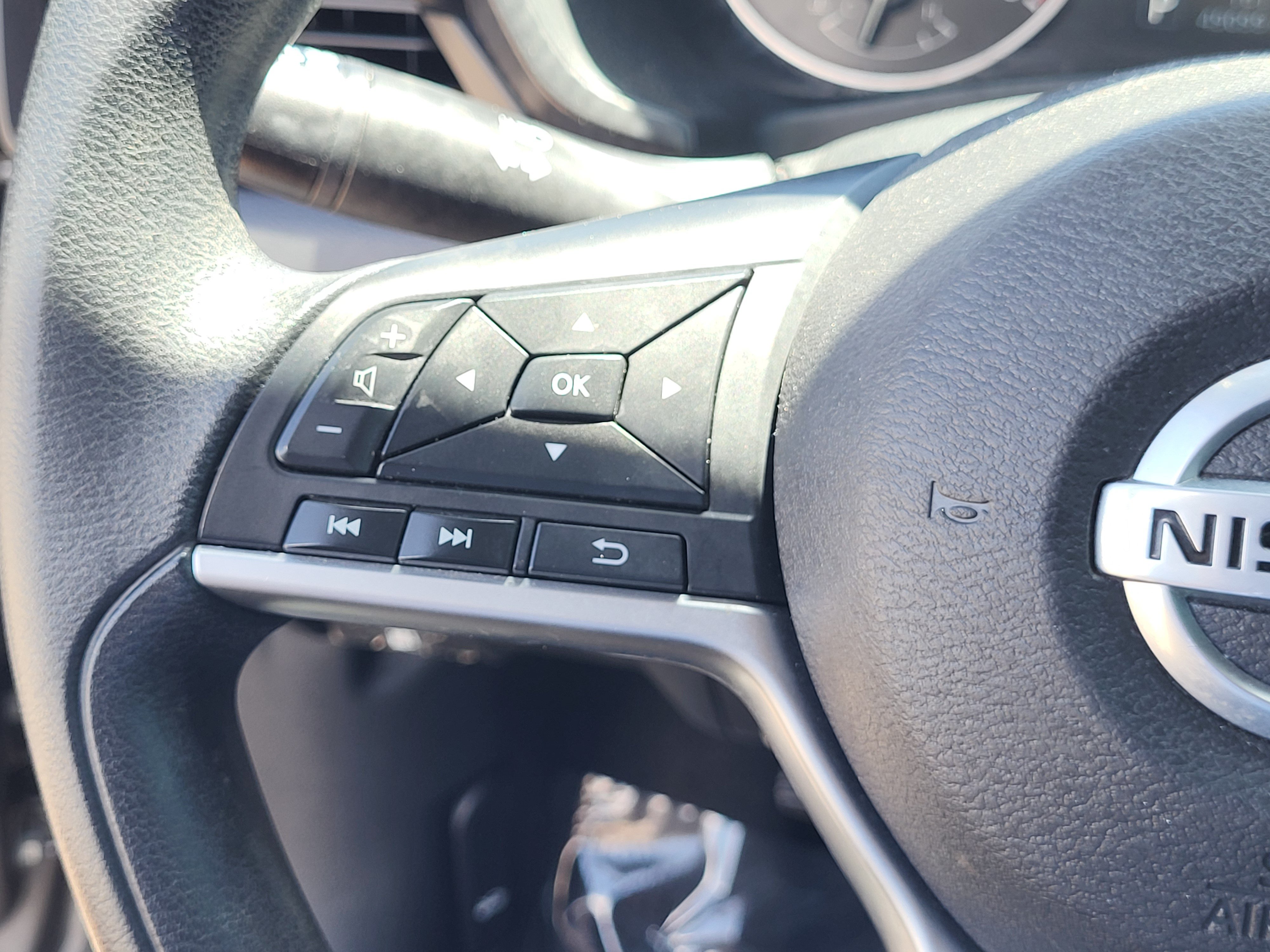 Used 2022 Nissan Sentra S FWD image 15