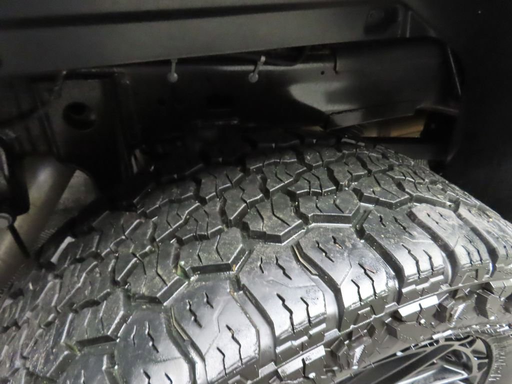 Used 2025 RAM 2500 Big Horn AWD/4WD image 41