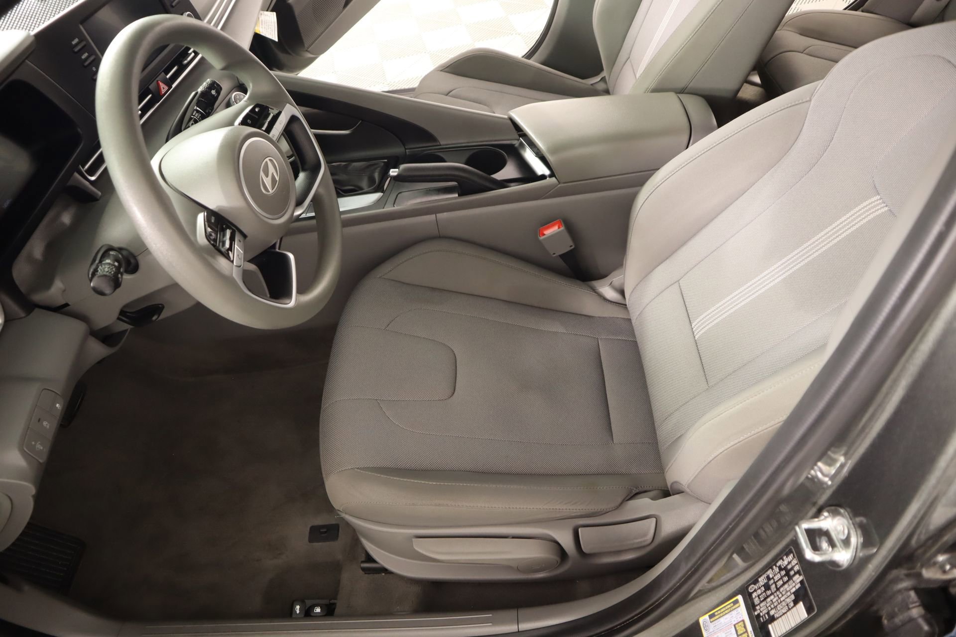 Used 2024 Hyundai Elantra SE FWD image 10