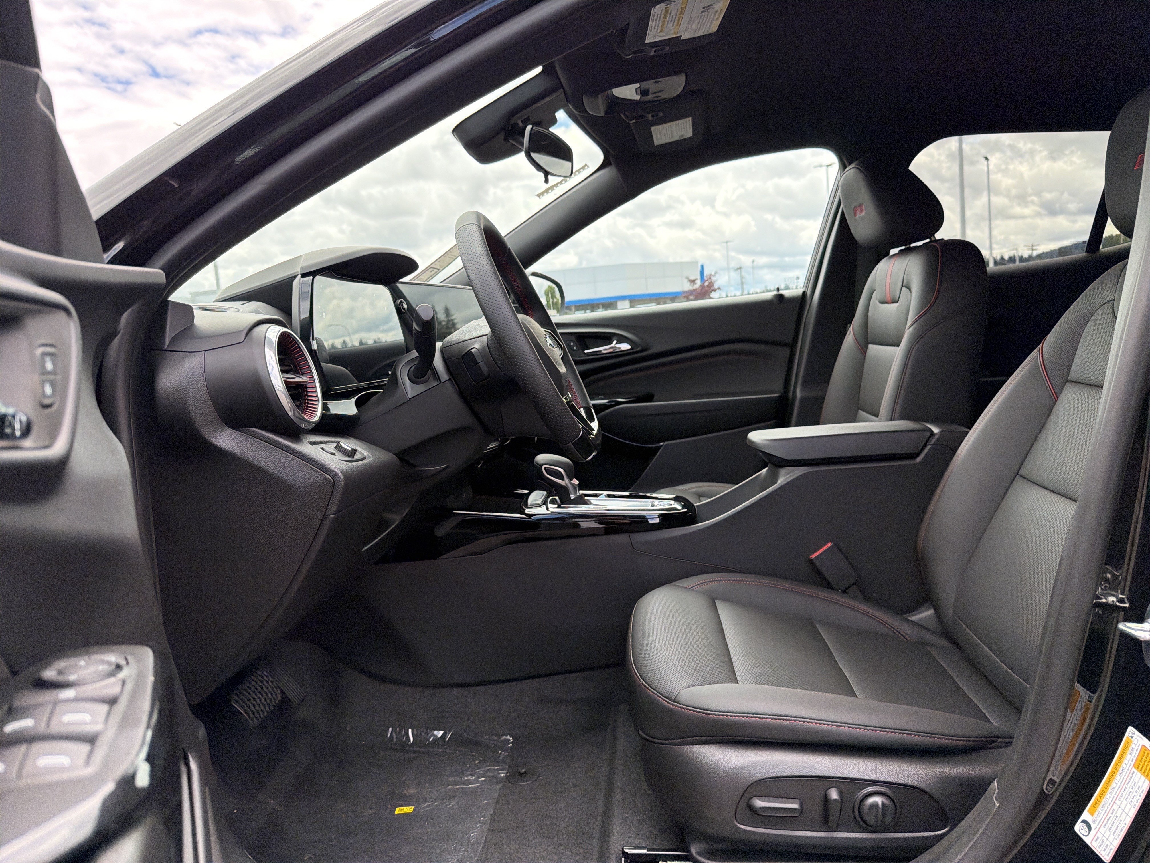 New 2026 Chevrolet Trax RS w/ Driver Confidence Package FWD image 10