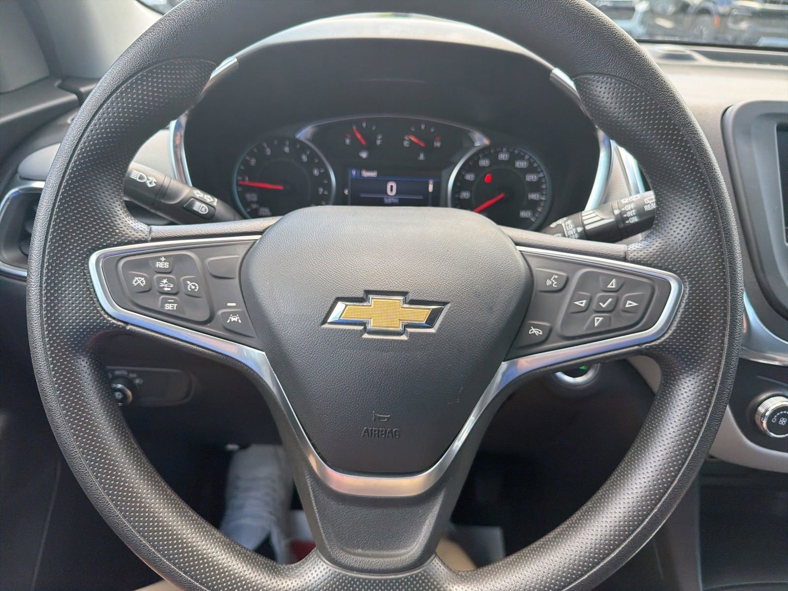 Used 2023 Chevrolet Equinox LS w/ LS Convenience Package FWD image 12