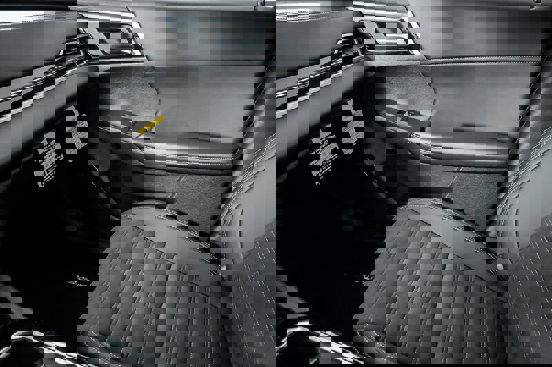 New 2025 Mitsubishi Outlander SE image 24