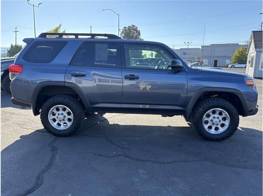 Used 2013 Toyota 4Runner Trail image 6