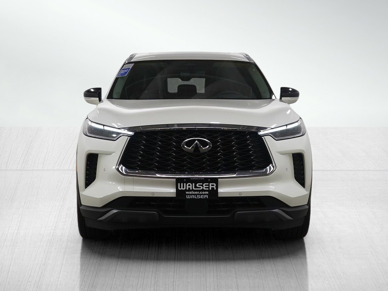 Used 2024 INFINITI QX60 Sensory image 8