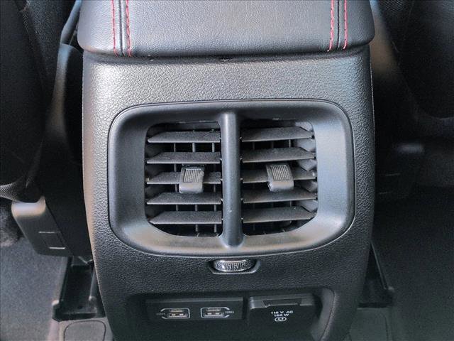 Used 2022 Jeep Cherokee Trailhawk image 16