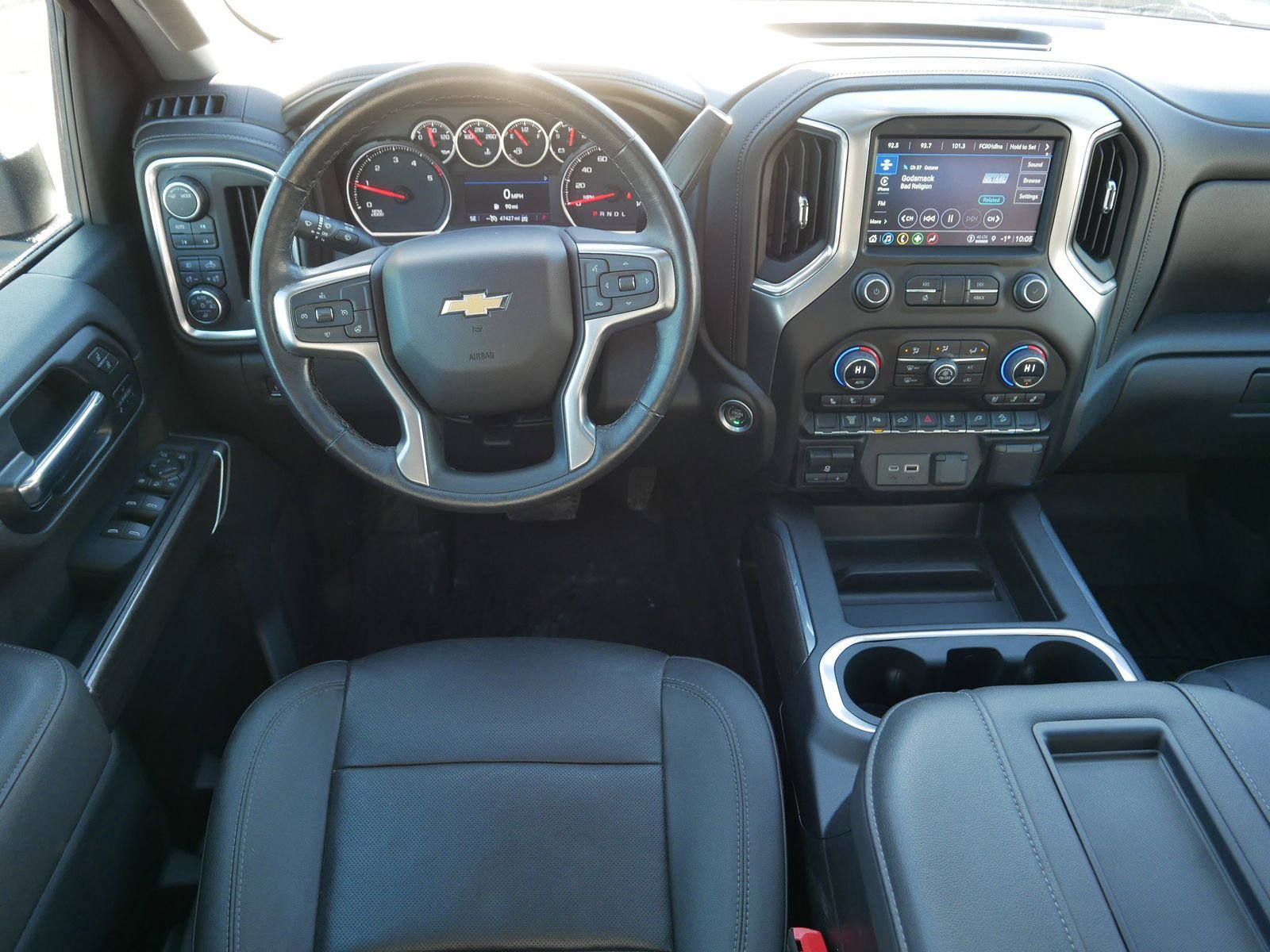 Used 2022 Chevrolet Silverado 3500 LTZ w/ LTZ Convenience Package image 22