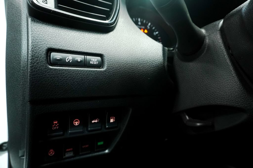 Used 2019 Nissan Rogue SL w/ Premium Package AWD/4WD image 24