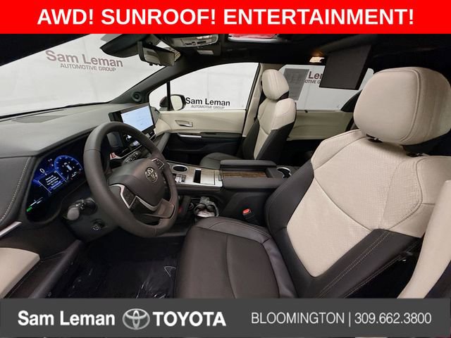 Used 2025 Toyota Sienna Platinum image 22
