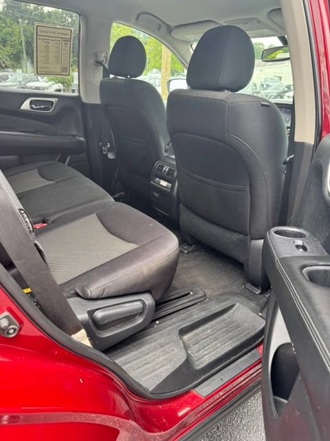 Used 2019 Nissan Pathfinder SV FWD image 11