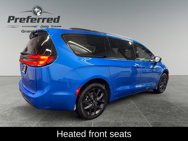 New 2026 Chrysler Pacifica Select w/ S Appearance Package image 20