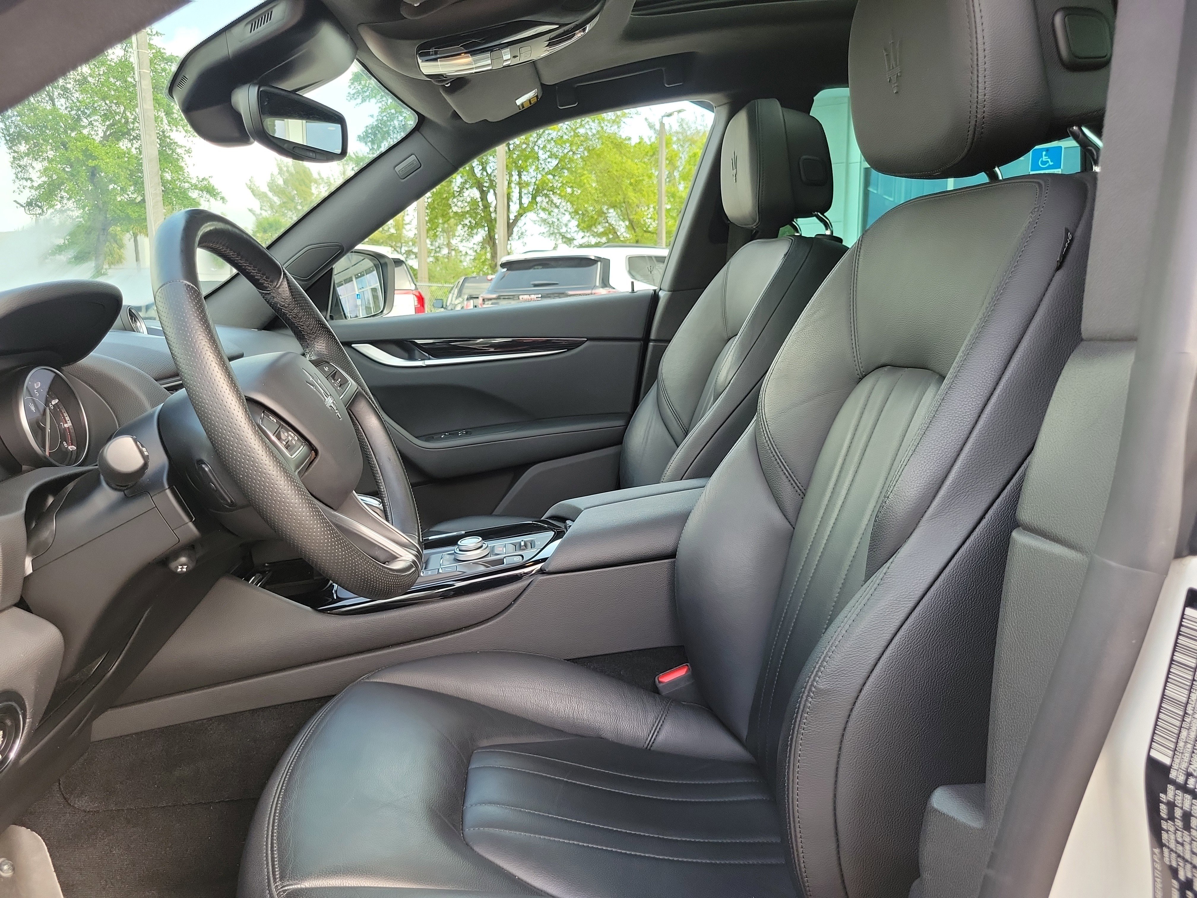 Used 2022 Maserati Levante GT image 12