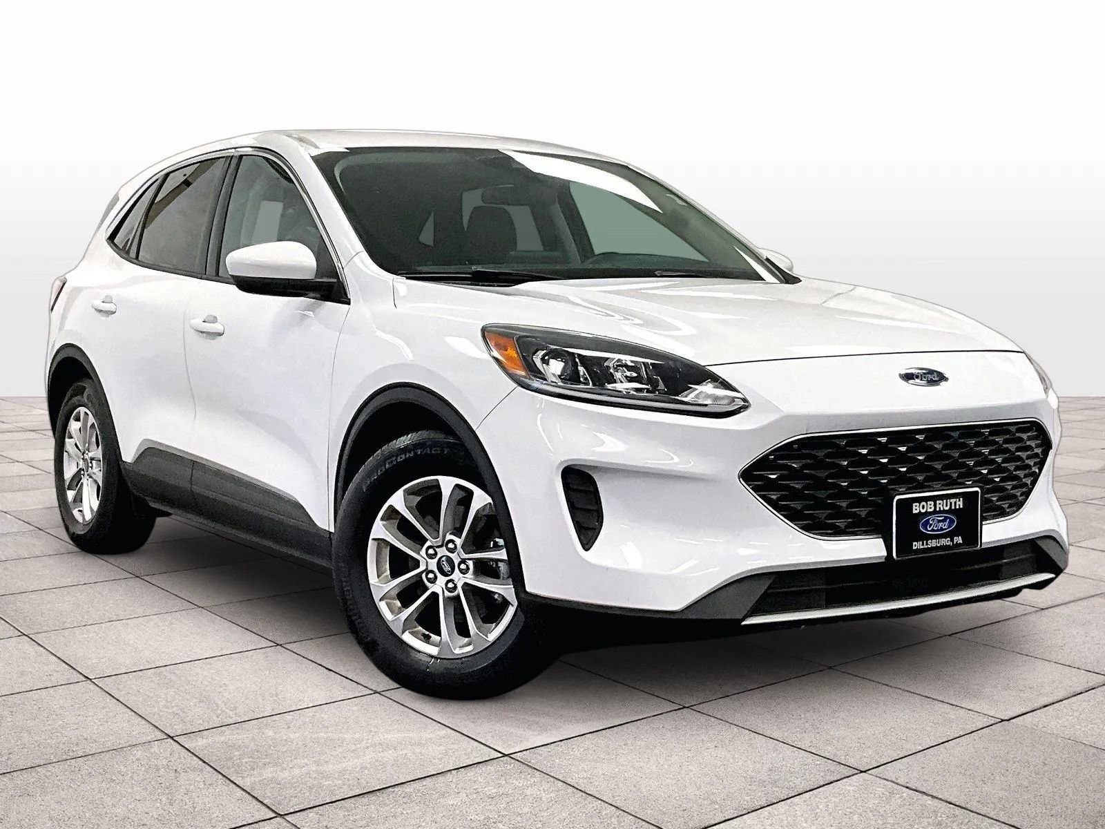 Used 2020 Ford Escape SE image 3