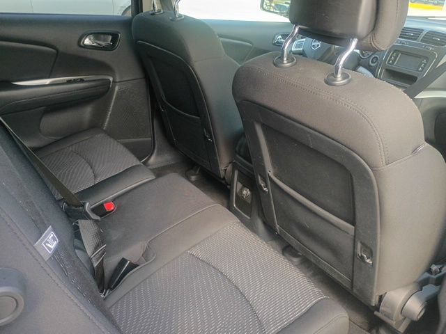 Used 2020 Dodge Journey SE w/ SE Popular Equipment Group FWD image 29
