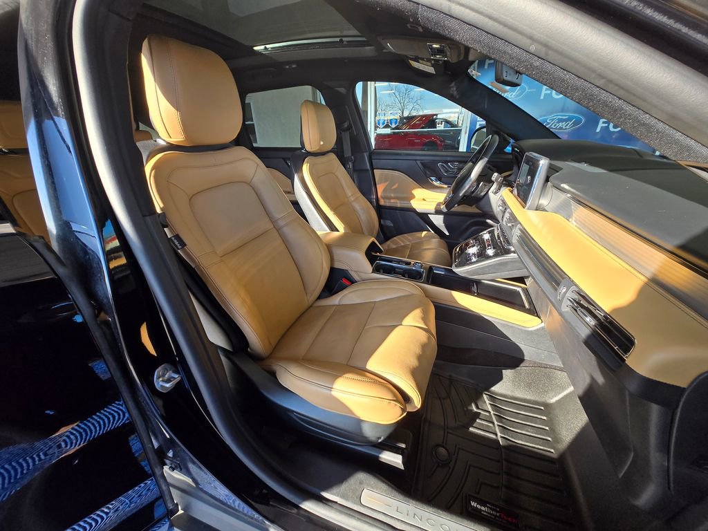 Used 2022 Lincoln Corsair Reserve w/ Equipment Group 201A image 26