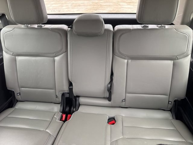Used 2025 Ford Expedition Active AWD/4WD image 27