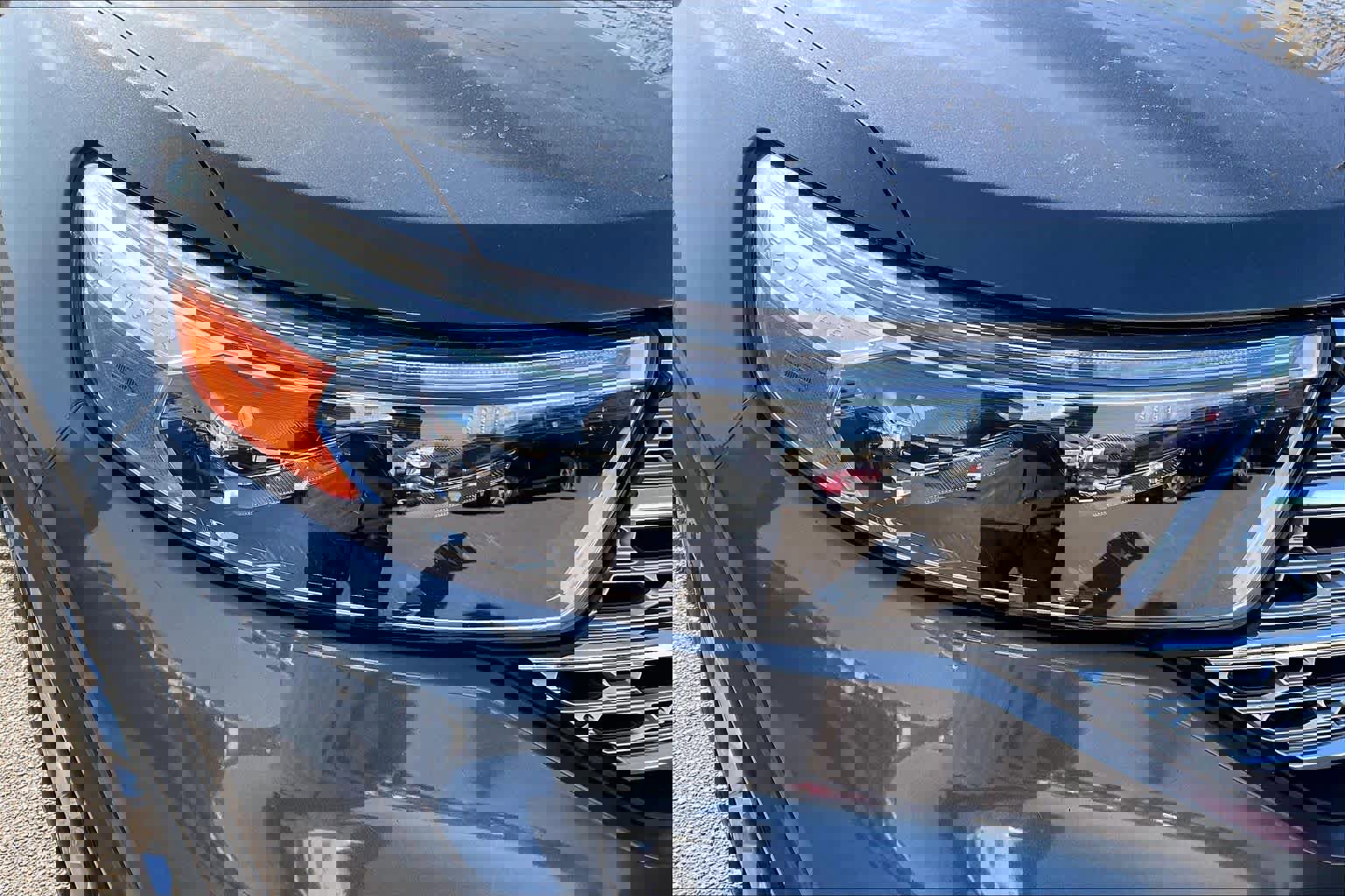 Used 2020 Ford Explorer Limited image 26