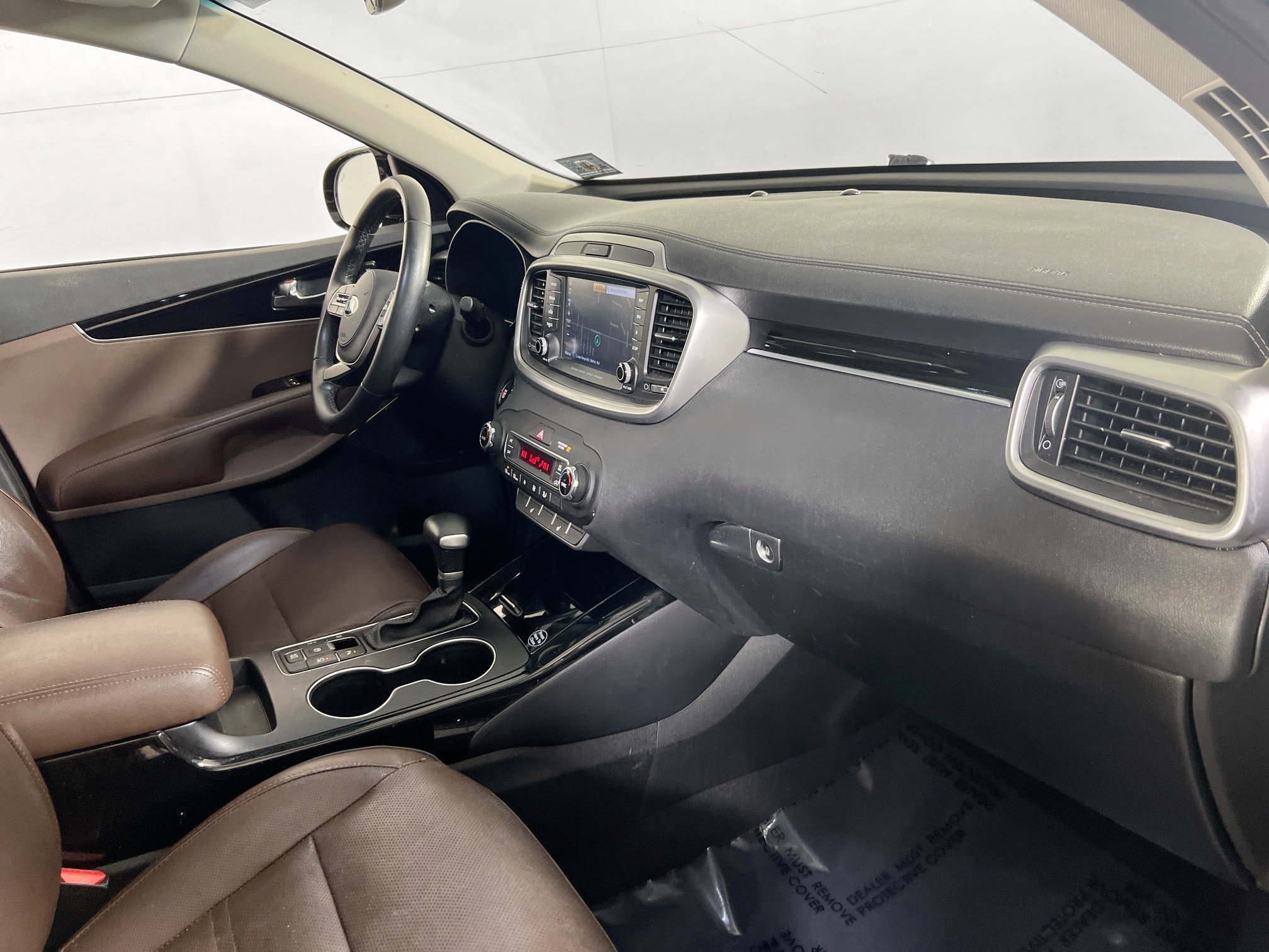 Used 2020 Kia Sorento SX image 31