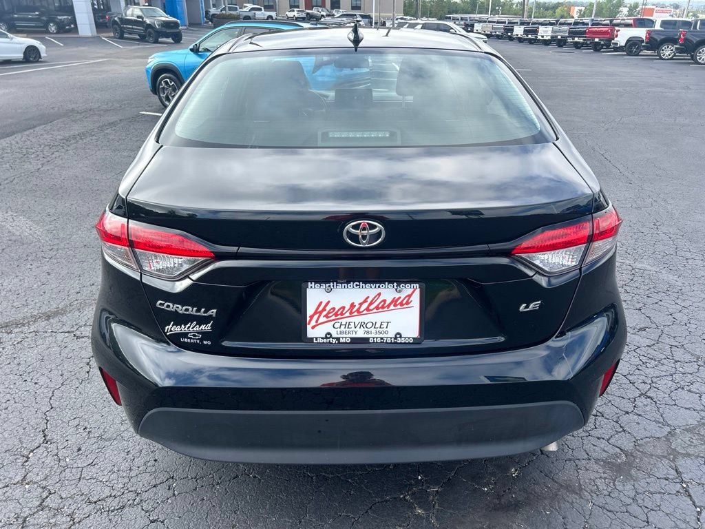 Used 2025 Toyota Corolla LE FWD image 6