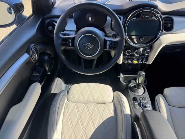 Used 2024 MINI Cooper SE image 17