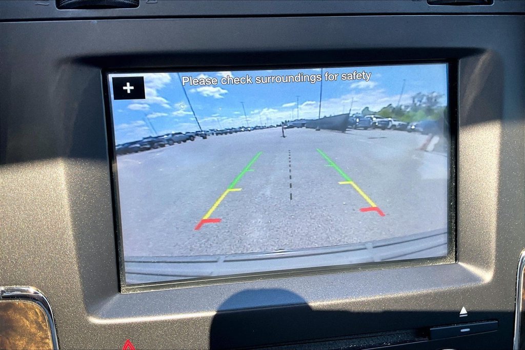 Used 2016 Lincoln Navigator L Select RWD image 15