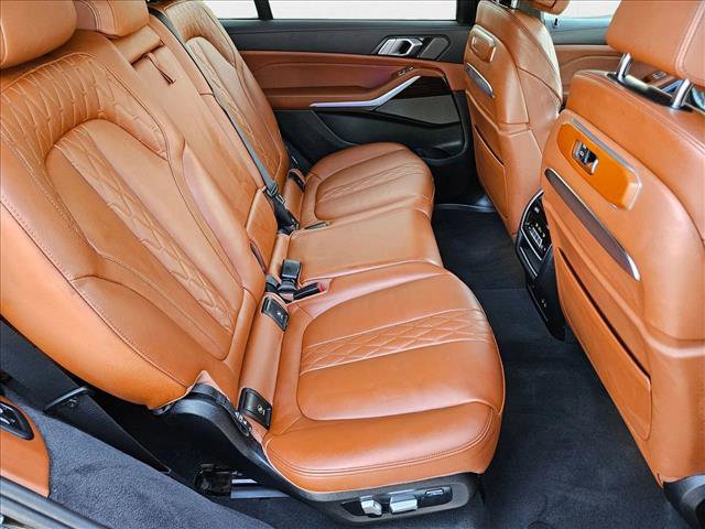 Used 2024 BMW X7 M60i w/ Climate Comfort Package image 23