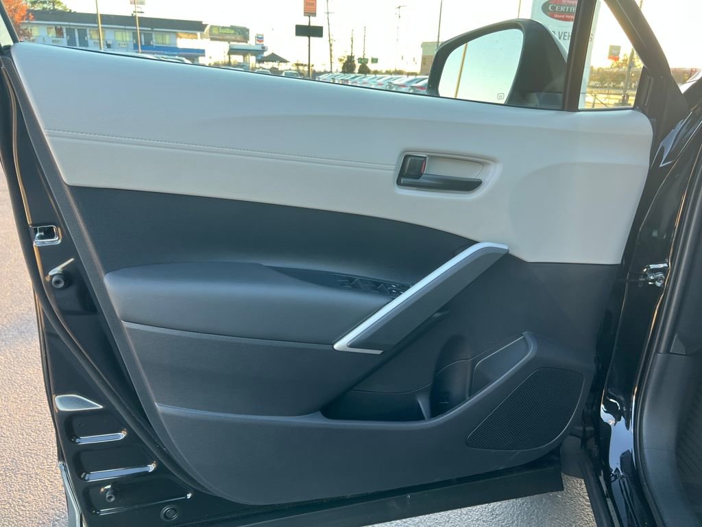 New 2026 Toyota Corolla Cross L image 9